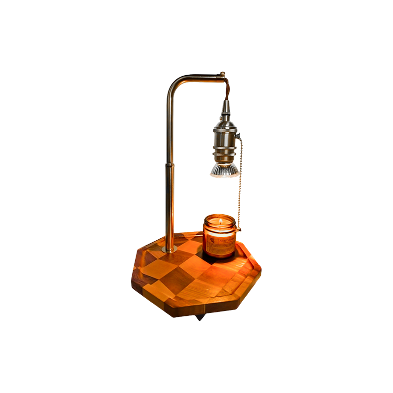 真鍮と木材のレトロなキャンドル ウォーマー ランプ - 金メッキ ドーン